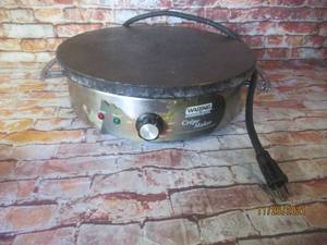 lot 2 image: WARING COMMERCIAL CREPE MAKER MODEL WSC160