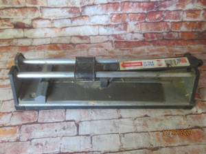 lot 21 image: NATTCO 13 TILE CUTTER