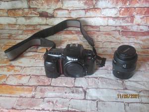 lot 30 image: NIKON N50 CAMERA WITH MINOLTA AF 35-70 LENS