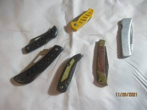 lot 83 image: 6 POCKET KNIVES