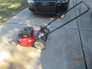 lot 87 image: LAWN MOWER 550 EX SERIES