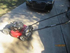 lot 89 image: LAWN MOWER 550 EX SERIES
