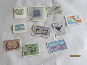 lot 98 image: 10 VINTAGE SALVADOR POSTAL STAMPS