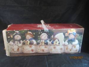 lot 117 image: HOLIDAY BY KIRKLANDS ELECTRIC MANTLE LIGHT