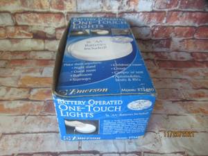 lot 131 image: SET OF 4 BATTERY OPERATED ONE TOUCH LIGHTS