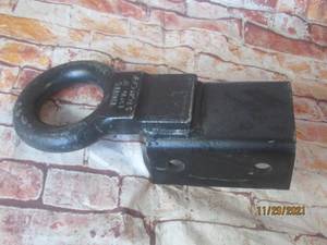 lot 143 image: BUYERS PRODUCT LW10 FORGED STEEL DRAWBAR TRAILOER COUPLER