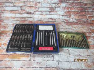 lot 165 image: PRECISION 16PC SCREW DRIVERS AND PRECISION 56PC KNIFE SET