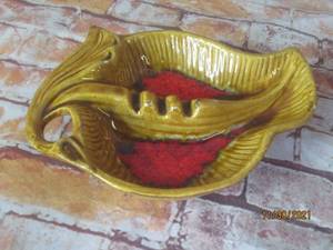 lot 207 image: MID CENTURY MAURICE OF CALIFORNIA ASHTRAY