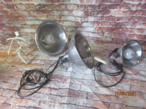 lot 214 image: 3 WORK LIGHTS
