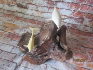 lot 229 image: DOLPHIN SCULPTURE FIGURINE BY JOHN PERRY STUDIO STORE