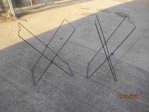 lot 267 image: 2 FOLDING LAUDRY BAG HOLDERS (USED BY SELLER FOR TRASH BAGS)