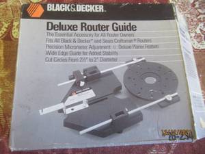 lot 4 image: BLACK AND DECKER DELUXE ROUTER GUIDE 76-234