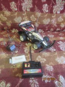 lot 18 image: CYBER FLASH REMOTE CONTROL CAR