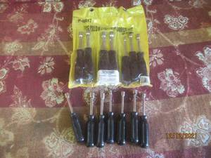 lot 52 image: 14 HOLLOW SHAFT NUT DRIVERS