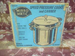 lot 79 image: VINTAGE MICRO MATIC DELUXE M-0622 PRESSURE COOKER AND CANNER 22QT