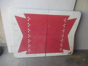lot 98 image: VINTAGE TABLE TOP 4FT X 3FT