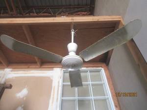 lot 114 image: FRIGID SUPER DELUXE CEILING FAN METAL BLADES