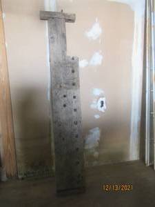 lot 116 image: 7FT LONG PIECE OF DRIFTWOOD