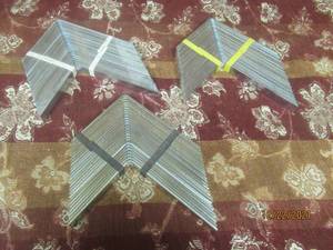 lot 174 image: HEAVY DUTY SHELVINGMOUNTING BRACKETS 3 PACKS 25 EACH 75 TOTAL