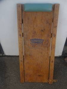 lot 198 image: CRAFTSMAN AUTO CREEPER