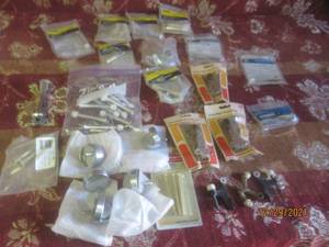 lot 206 image: LOT OF DOOR STOPS ASSORTED TYPES