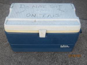 lot 215 image: IGLOO LEGENDS 72QT ICE COOLER