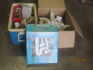 lot 289 image: LOT OF PVC ELBOWS CONNECTORS AND MORE SEE PICS
