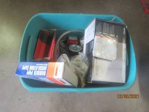 lot 302 image: MISC LOT SEE PICS TOTE NOT INCLUDED