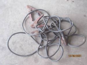lot 306 image: JUMPER CABLES