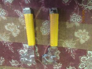 lot 317 image: 2 ARROW T-50 STAPLERS