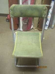 lot 325 image: VINTAGE CAMPING CHAIR