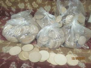 lot 326 image: GENEROUS AMOUNT OF LEATHER 4 DIAM CUT OUTS. GREAT FOR COASTERS