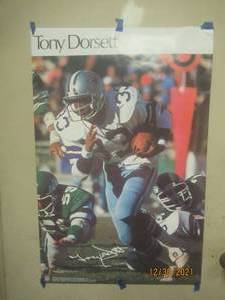 lot 340 image: VINTAGE TONY DORSETT POSTER 32X21 WITH SIGNITURE