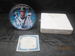 lot 371 image: KEN GRIFFEY JR 1997 MAJOR LEAGUE BASEBALL RBI LEADER PLATE #2155A WITH SIGNITURE AND C.O.A