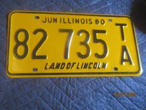 lot 28 image: VINTAGE ILLINOIS 1980 LICENSE PLATE