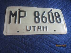 lot 42 image: VINTAGE MINNESOTA 1974 LICENSE PLATE