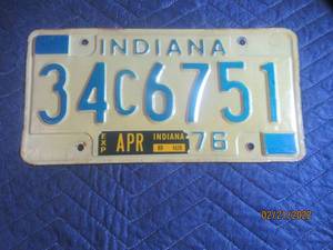 lot 47 image: VINTAGE INDIANA 1976 LICENSE PLATE
