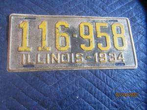 lot 119 image: VINTAGE 1934 ILLINOIS LICENSE PLATE