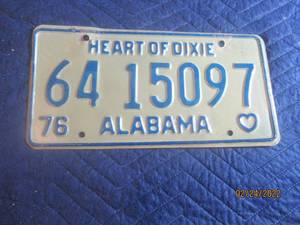 lot 127 image: VINTAGE 1976 ALABAMA LICENSE PLATE