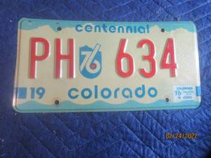 lot 130 image: VINTAGE 1976 COLORADO LICENSE PLATE