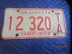 lot 132 image: VINTAGE 1978 ILLINOIS LICENSE PLATE