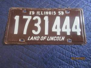 lot 135 image: VINTAGE 1959 ILLINOIS  LICENSE PLATE