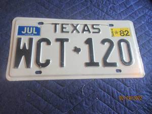 lot 155 image: VINTAGE 1982 TEXAS LICENSE PLATE