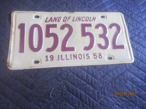 lot 156 image: VINTAGE 1958 ILLINOIS LICENSE PLATE