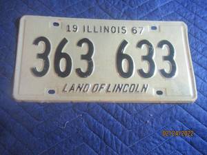 lot 165 image: VINTAGE 1967 ILLINOIS LICENSE PLATE