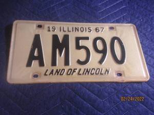 lot 175 image: VINTAGE 1967 ILLINOIS LICENSE PLATE