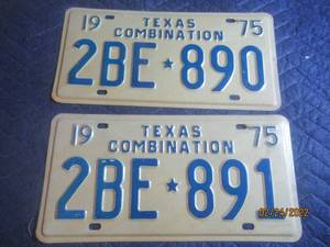 lot 179 image: VINTAGE 1975 TEXAS COMBINATION LICENSE PLATE