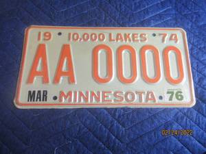 lot 193 image: VINTAGE 1974 MINNESOTA  LICENSE PLATE