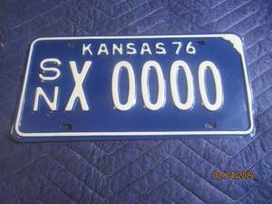 lot 196 image: VINTAGE 1976 KANSAS LICENSE PLATE