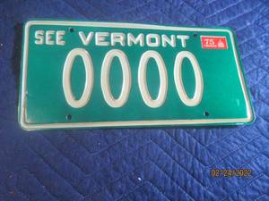 lot 117 image: VINTAGE 1975 VERMONT SAMPLE LICENSE PLATE